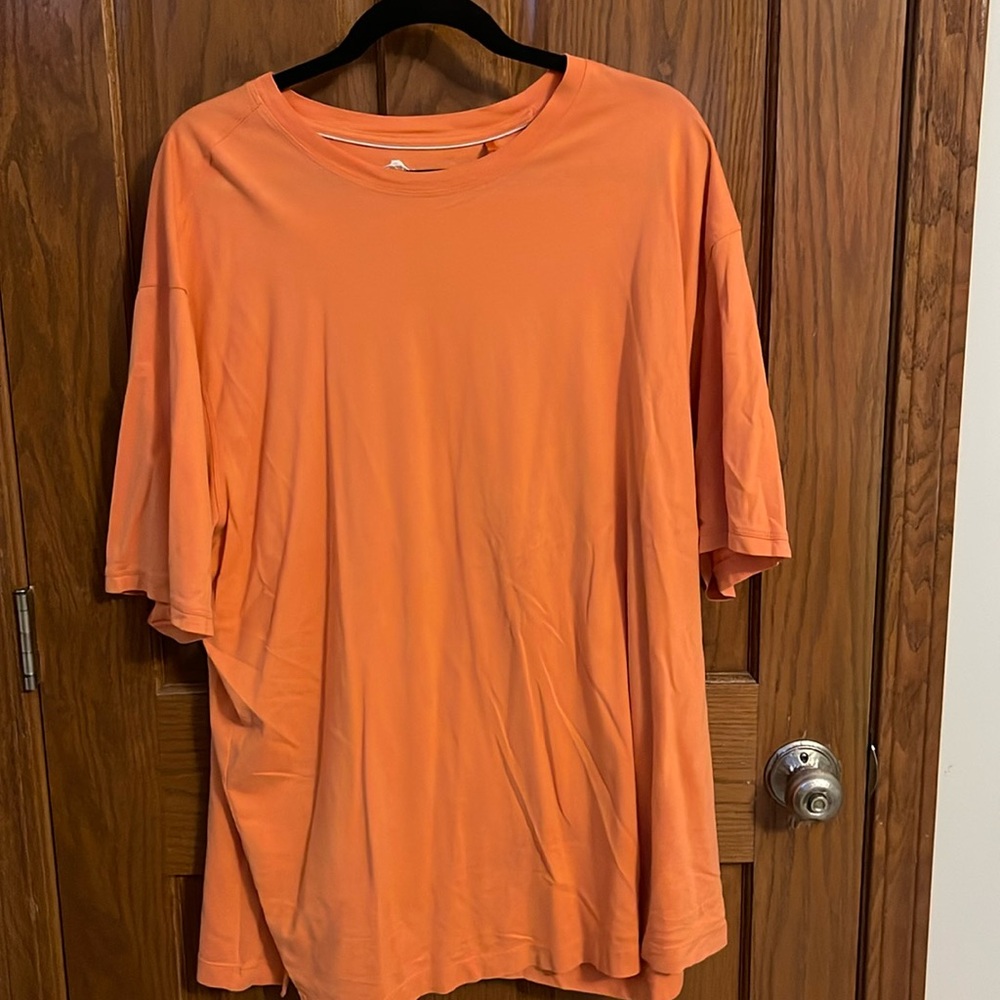 Men’s tommmy Bahama orange T-shirt
